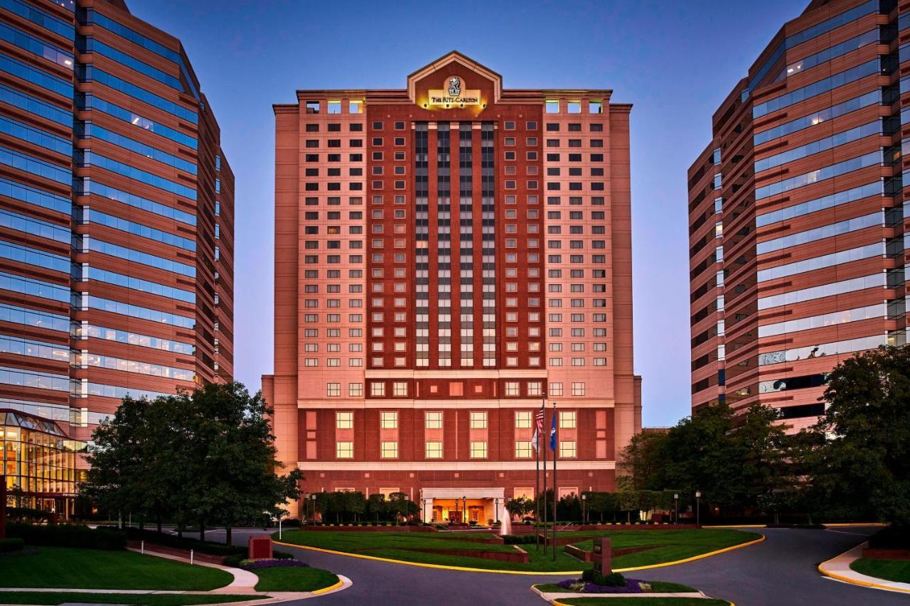 Hotel The Ritz-Carlton, Tysons Corner Esterno foto
