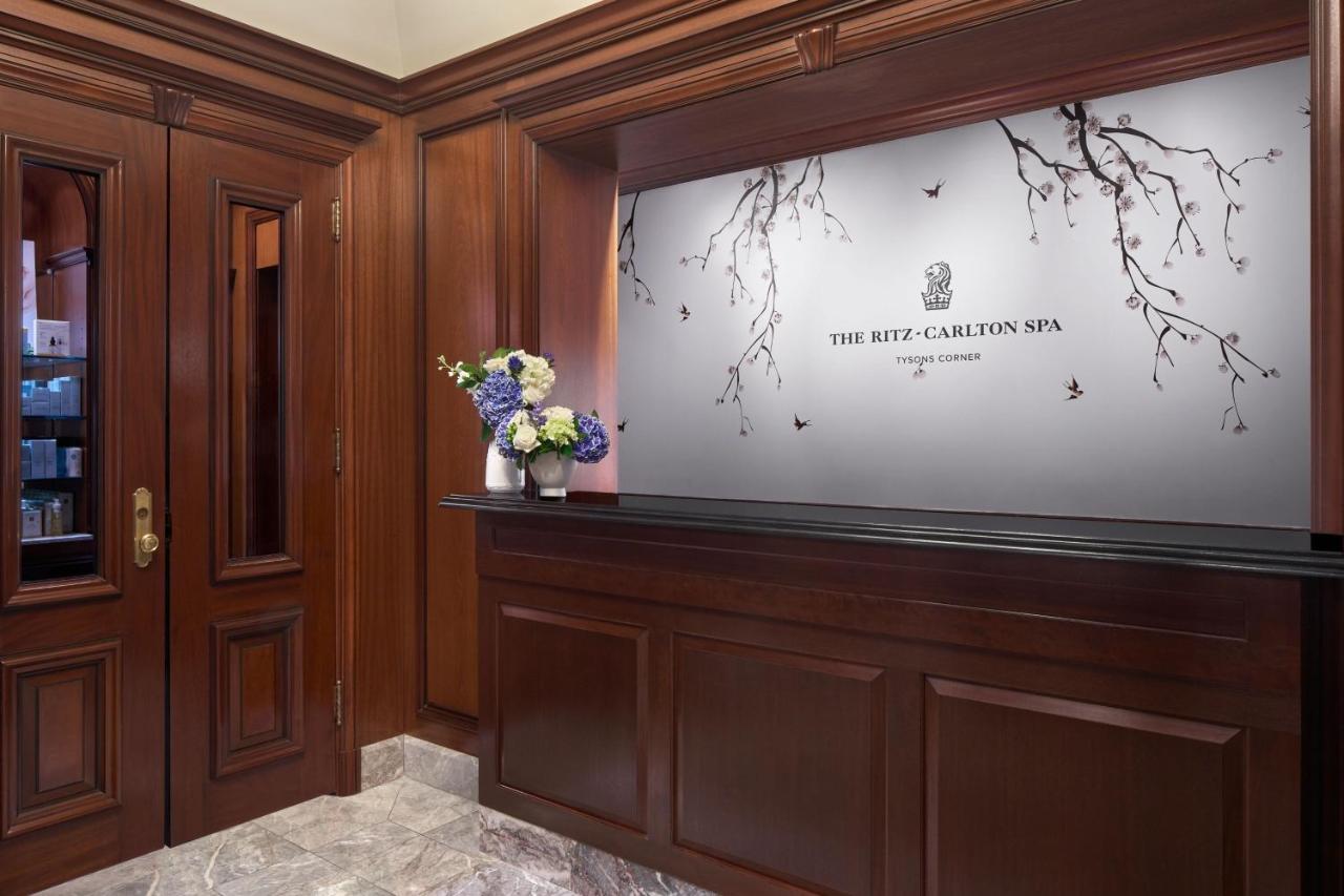 Hotel The Ritz-Carlton, Tysons Corner Esterno foto