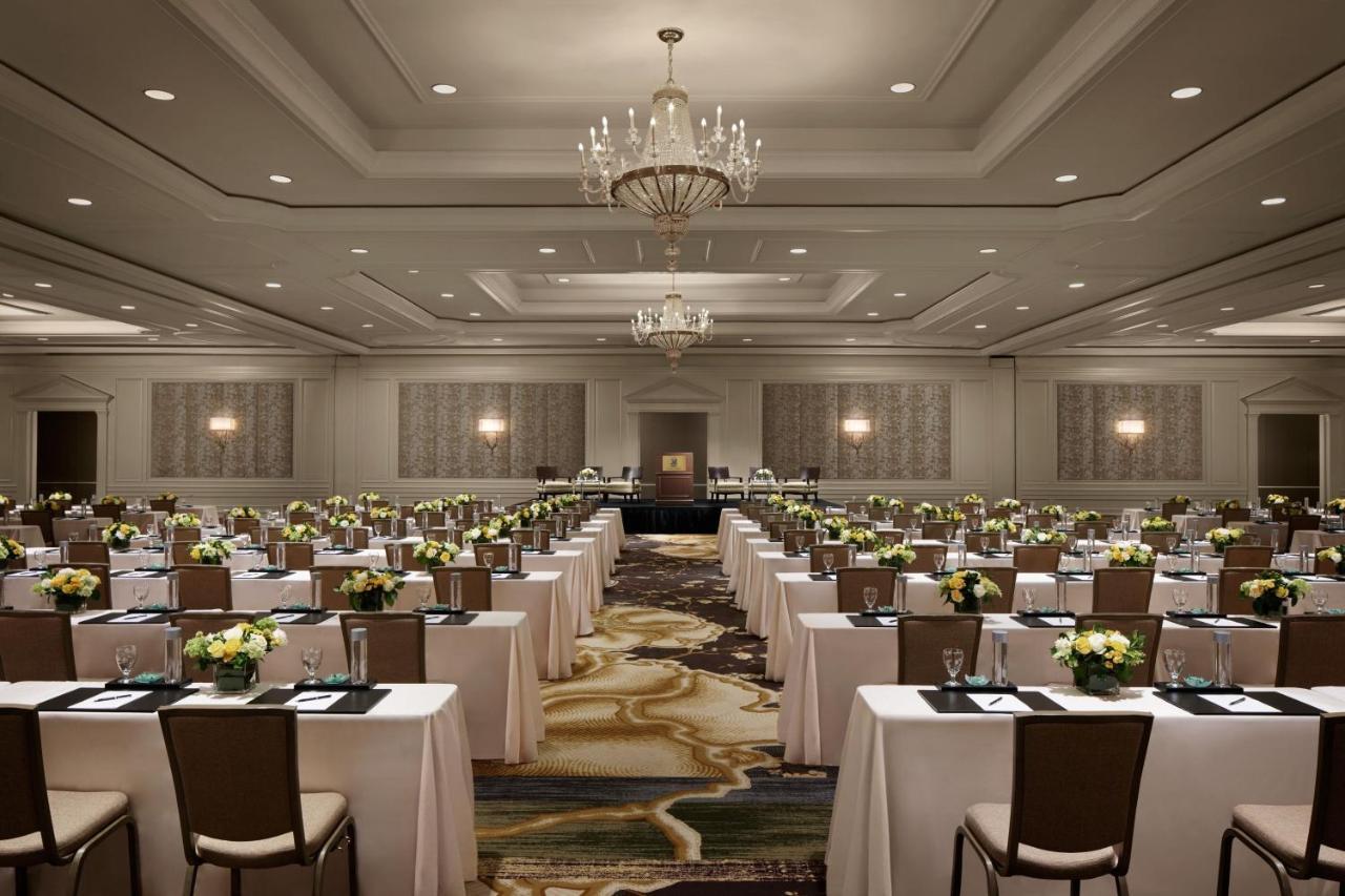 Hotel The Ritz-Carlton, Tysons Corner Esterno foto