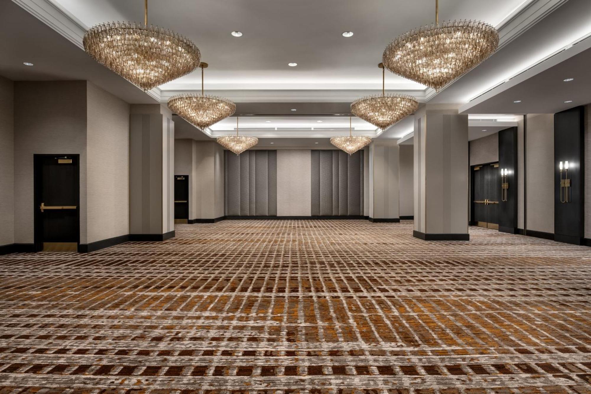 Hotel The Ritz-Carlton, Tysons Corner Esterno foto