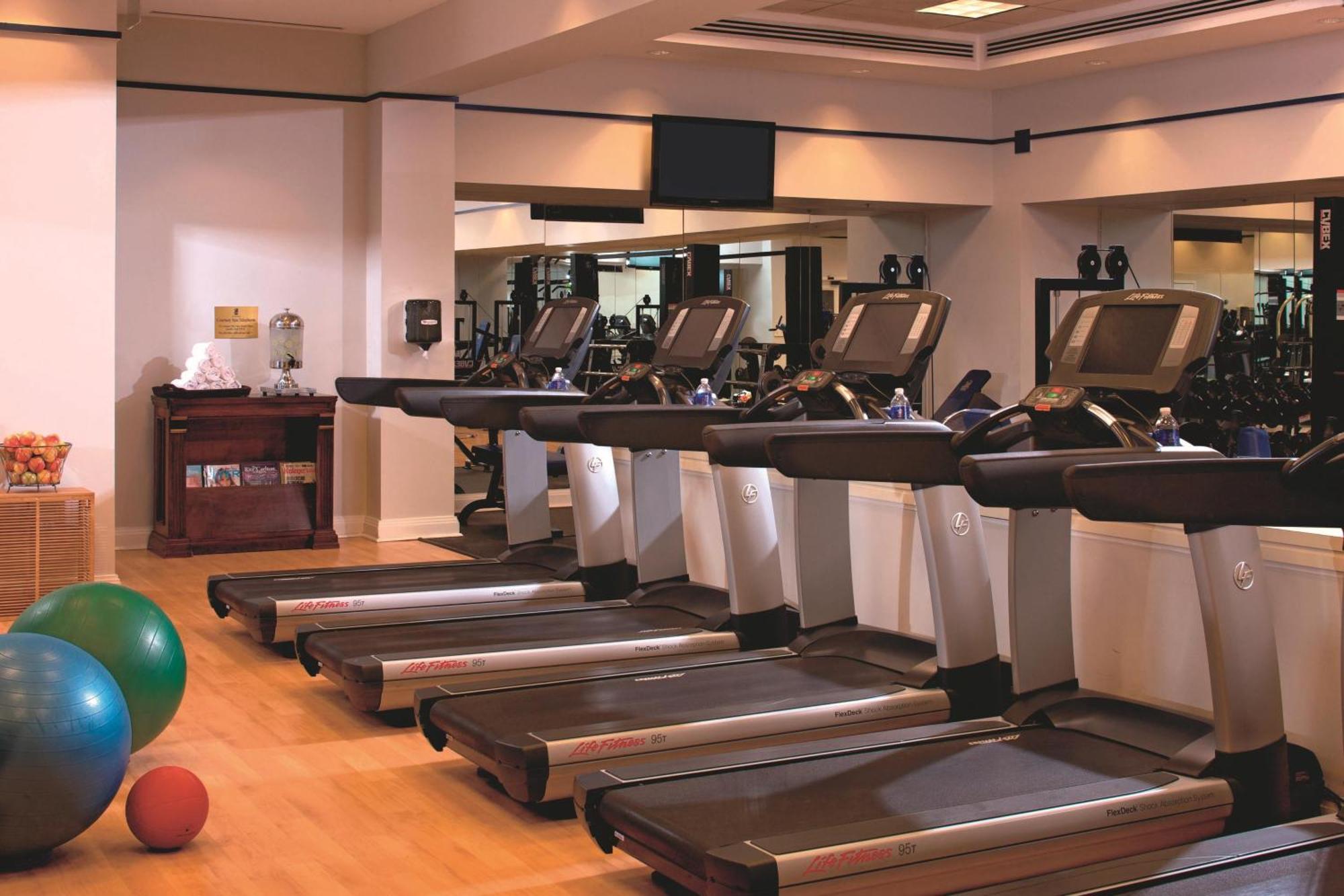 Hotel The Ritz-Carlton, Tysons Corner Esterno foto